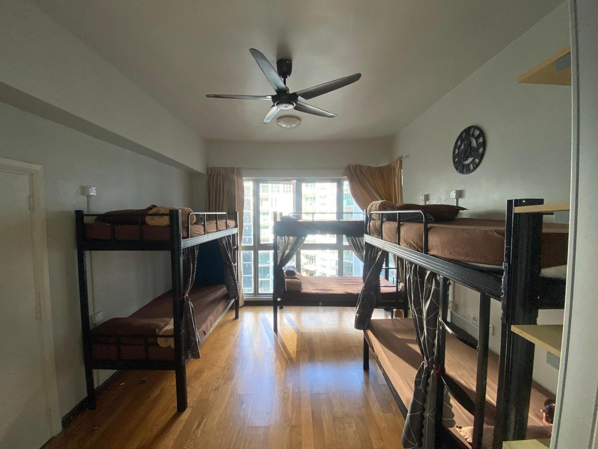Regalia Bestfriend Hostel クアラルンプール エクステリア 写真