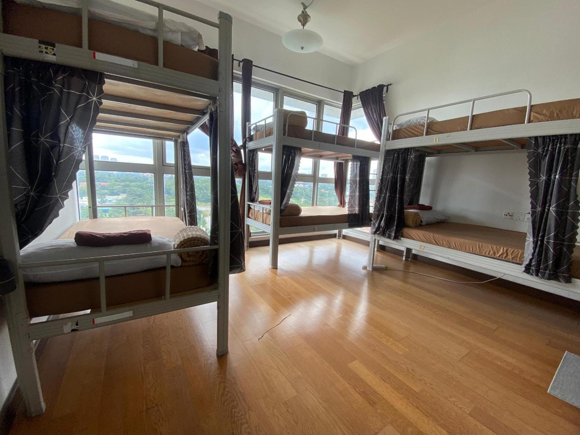 Regalia Bestfriend Hostel クアラルンプール エクステリア 写真