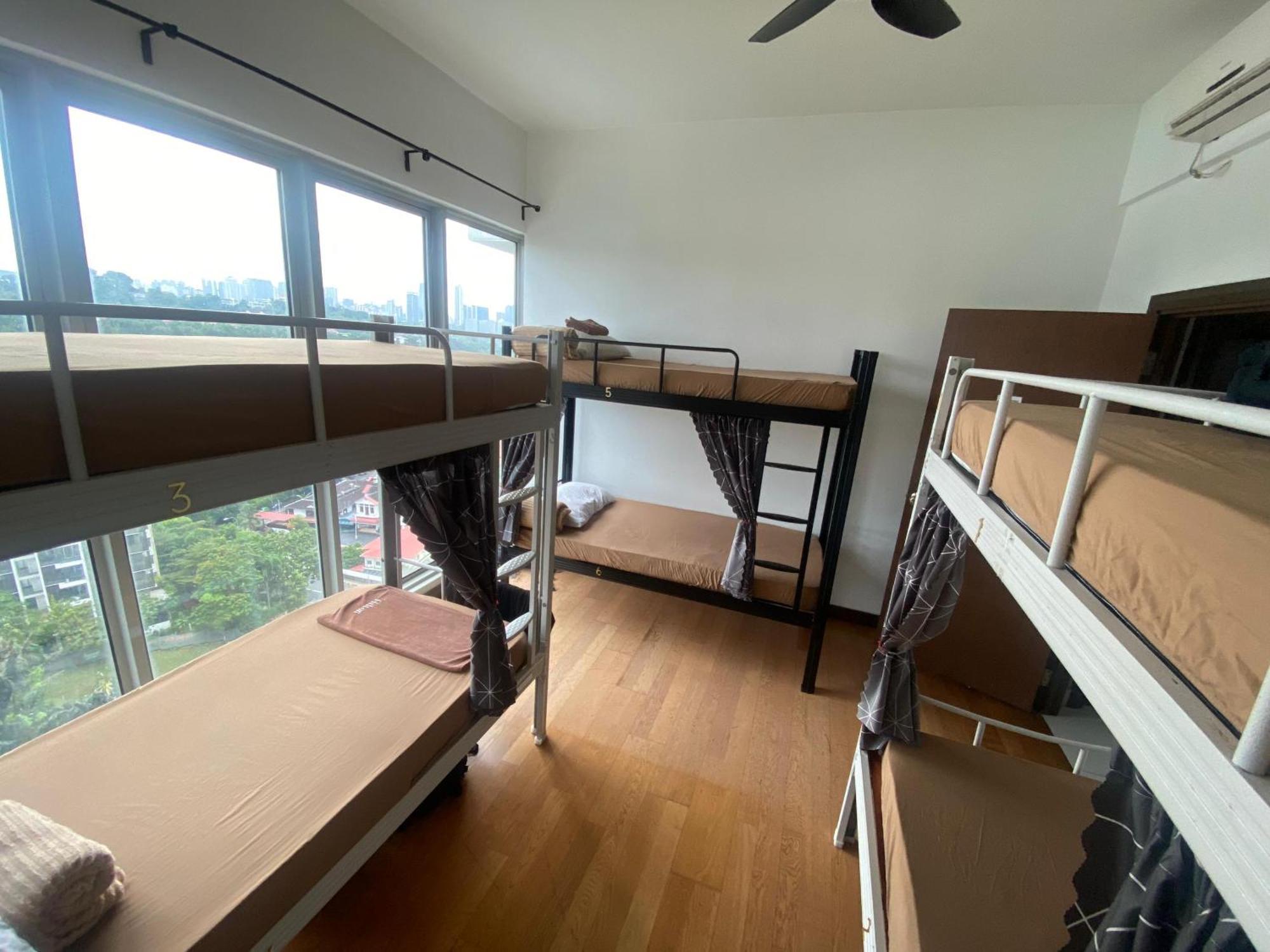 Regalia Bestfriend Hostel クアラルンプール エクステリア 写真