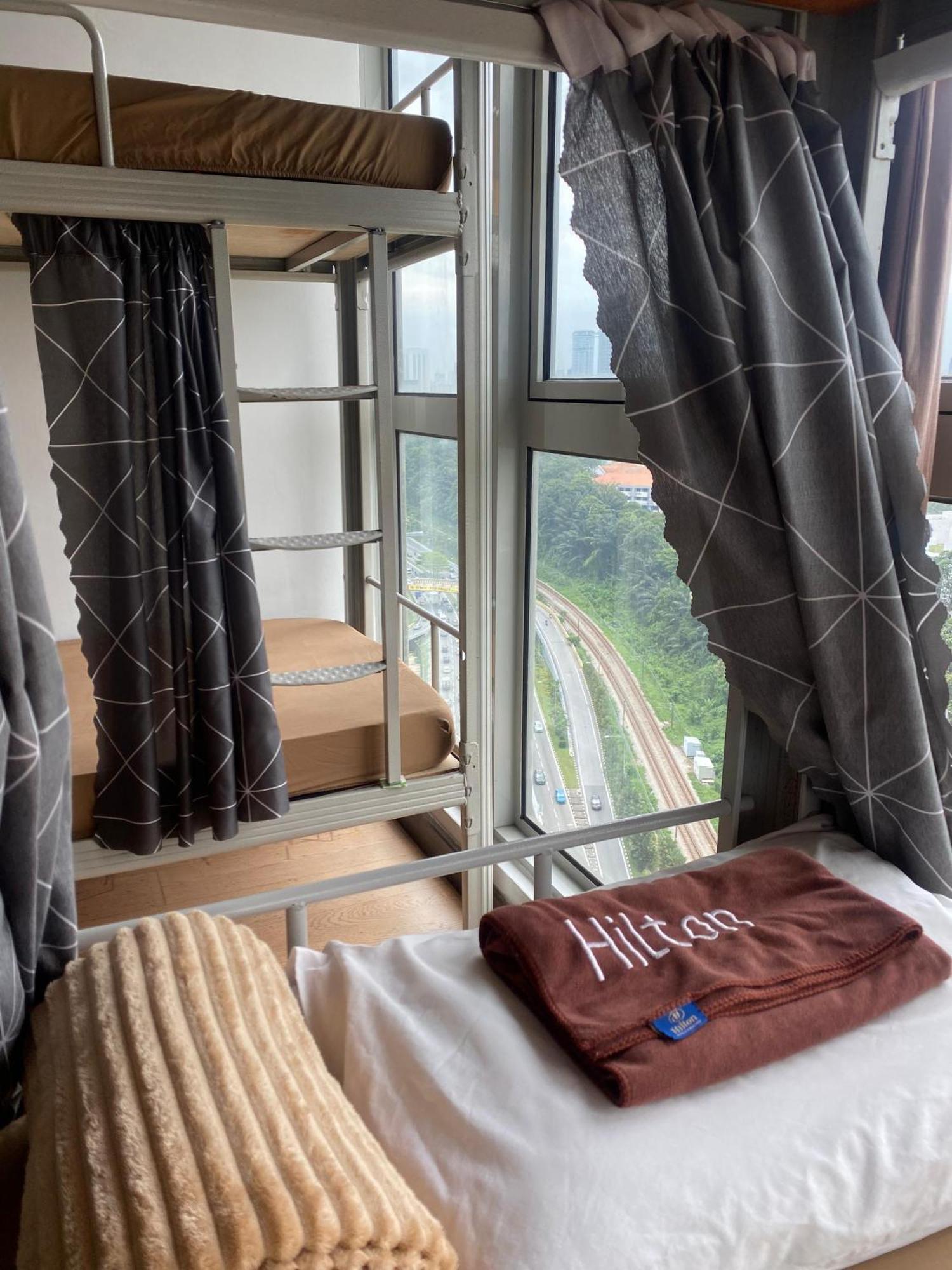 Regalia Bestfriend Hostel クアラルンプール エクステリア 写真